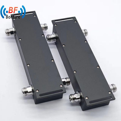 Innen/buiten IP65 698-4000MHz RF hybride koppeling 2X2 voor draadloze golfgeleider koppeling