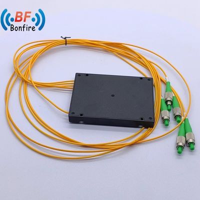 1*4 Single Mode PLC Splitter 0,500kg met pakketgrootte 25,00cm * 20,00cm * 10,00cm