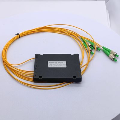 1*4 Single Mode PLC Splitter 0,500kg met pakketgrootte 25,00cm * 20,00cm * 10,00cm