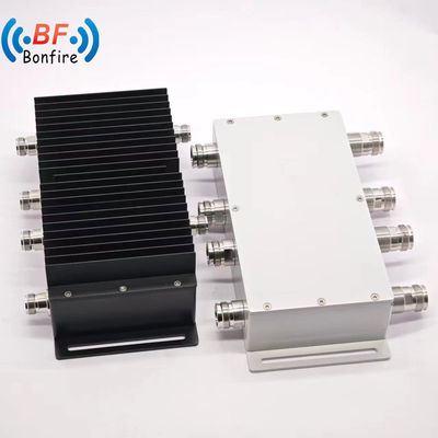 Gepersonaliseerde RF 698-4000MHz 100W 4X4 uit Hybride Combiner met Low Pim -155dbc in Rood
