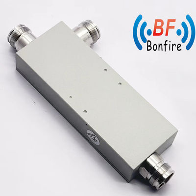 20W N Vrouwelijke dubbelrichtingscoupler voor 1,5 GHz-4,5 GHz frequenties in aangepaste kleur