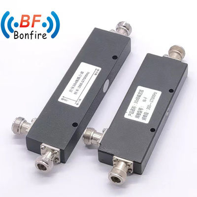 Innen/buiten 698MHz-3800MHz 5dB koppelingsgraad 300W 2.3dB holterichtingscoupler