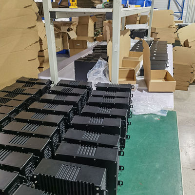 100W RF-terminatiebelasting voor kleine cellen DC-4000MHz Grijs/rood/zwart Indoor/Outdoor IP65