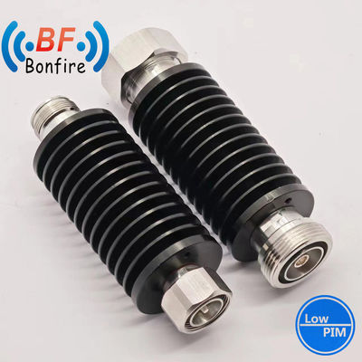 Hoog vermogen 200W RF coaxiale attenuator N Man tot N Vrouwelijke connector DC-3800MHz 50 Ohm Rood
