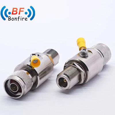 UHF RF coaxialkabelconnector N-M naar N-F-interface voor verbinding in alle weersomstandigheden