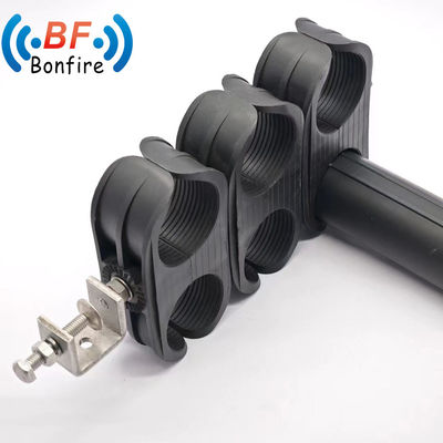 Verbeter het kabelbeheer met KXK-XXXXX Single Stack 1-5/8&quot; Coaxial Cable Feeder Clamps