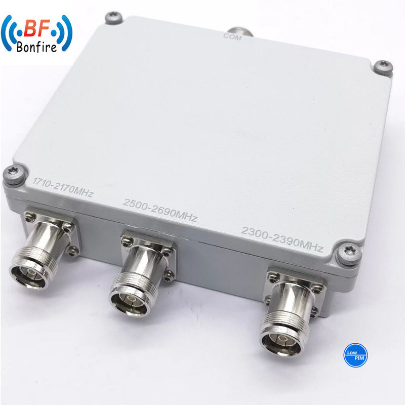 HL-0727-31 62 7701 3301 Tri-band Low Pim Combiner RF Triplexer voor Ibs/Das projecten