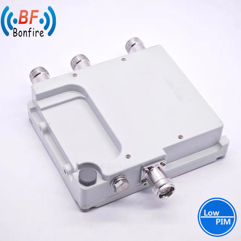 VHF-UHF-duplexer 1710-2170MHz 2300-2690MHz-diplexer voor tweewegradio-repeater-systeem