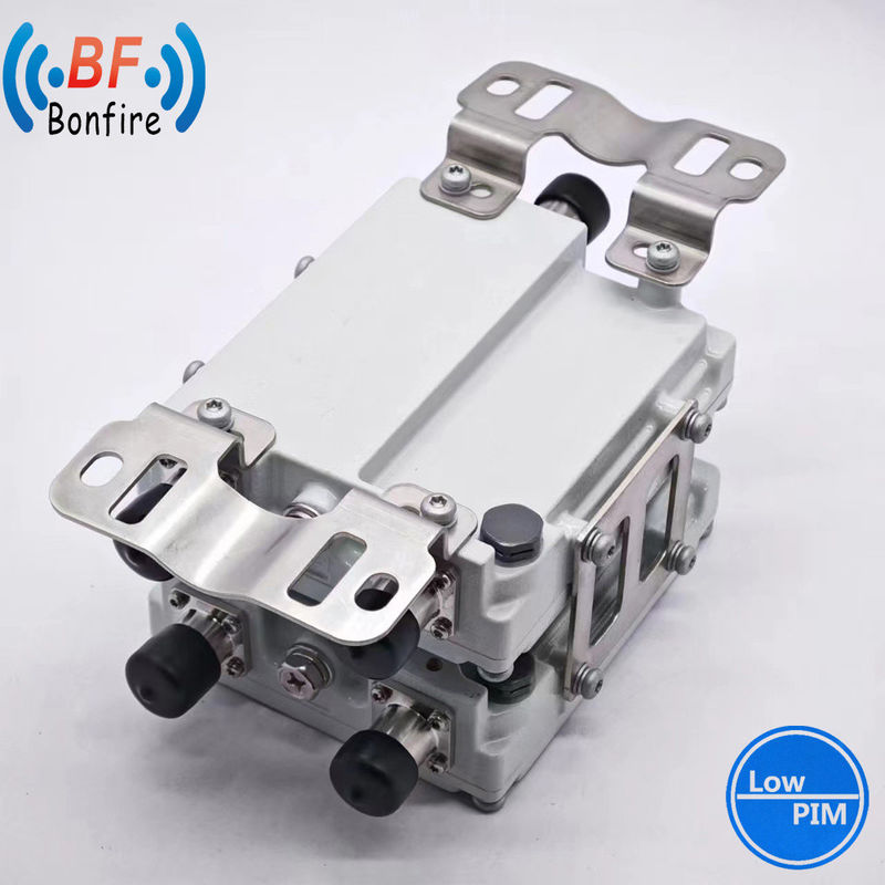 HLQ-XXXXX 200W 1710-2170MHz 2300-2690MHz Lage Pim RF-combinator DIN-vrouwelijke RF-diplexer