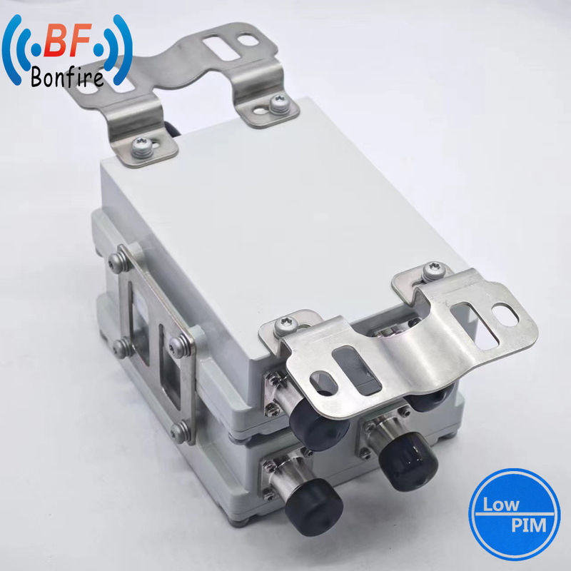 2 in 1 uit RF Microwave Combiner 1710-2170MHz 2300-2690MHz DIN7/16 Type Vrouwelijk Perfect