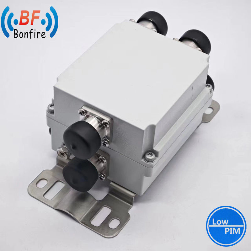 1710-2170MHz 2300-2690MHz Triplexer Radiofrequentie Tri-band RF Low Pim Combiner SMA Vrouwelijk