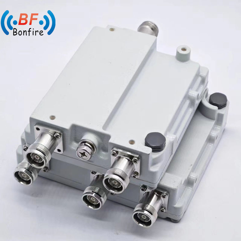 RF 1710-1880 1920-2170 2300-2400 2500-2700MHz GSM Dcs WCDMA DIN-Vrouwelijke Twin Band Triplexer Combiner