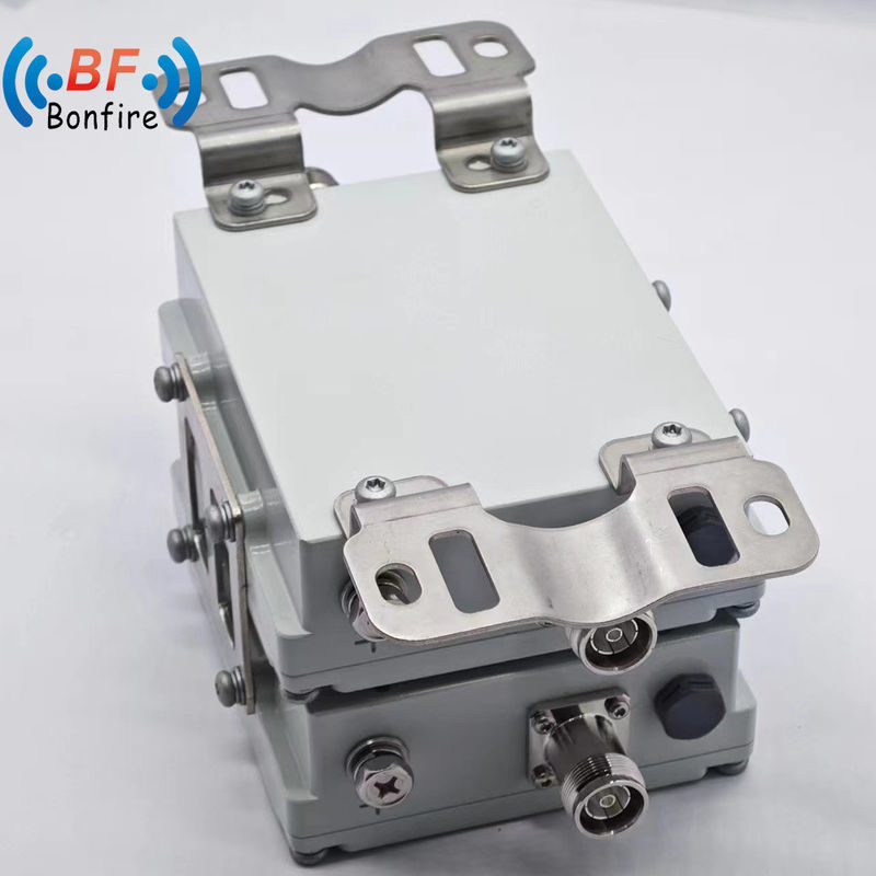 160dbc 300W Diplexer 1710-1880 1920-2170 2300-2400 2500-2700MHz RF Quadplexer Combiner