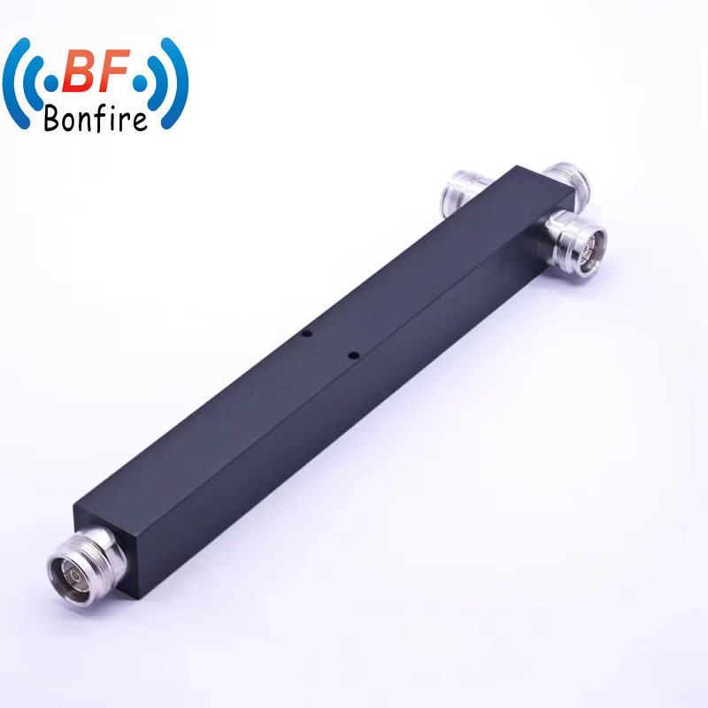 Rood 698-4200MHz -160dbc IP65 4.3-10 Vrouwelijke holte 3-weg splitser voor Ibs en Das
