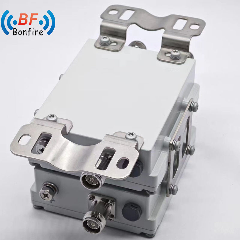 150W RF-diplexer voor 4,3-10 Vrouwelijke connector 698-960 1710-2170 1920-2710 2300-2400 2500-2700MHz