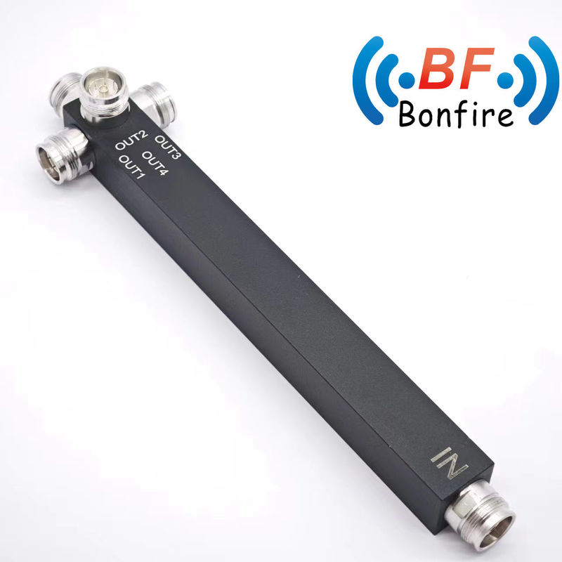 IP65 4 Way Reactive Power Splitter voor binnen/buiten met 4.3-10 connector 698-3800MHz