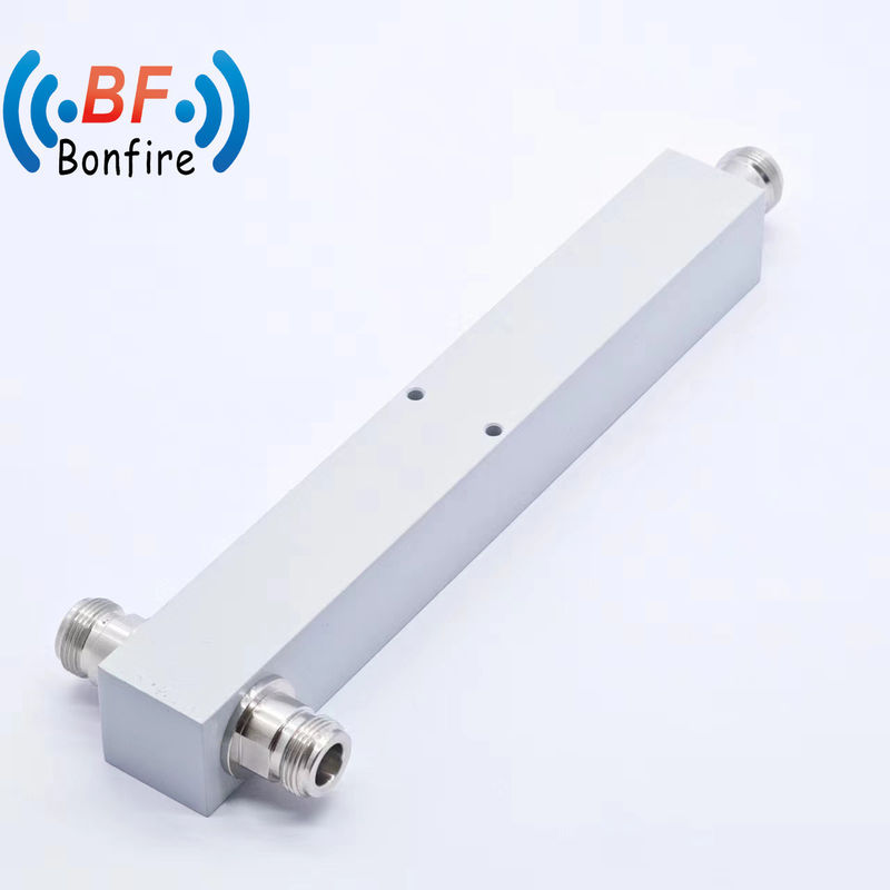 350-3800MHz N Vrouwelijke 3 Way Power Splitter Low Pim Das Interface DIN-F/4.3-10-F/DIN-F