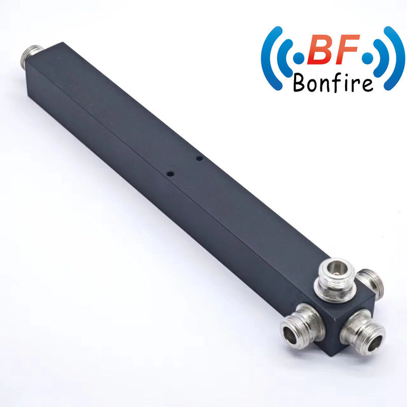 Buiten IP65 Power Splitter 617-4000MHz 4 Way Wilkinson Power Divider N Vrouwelijk Type