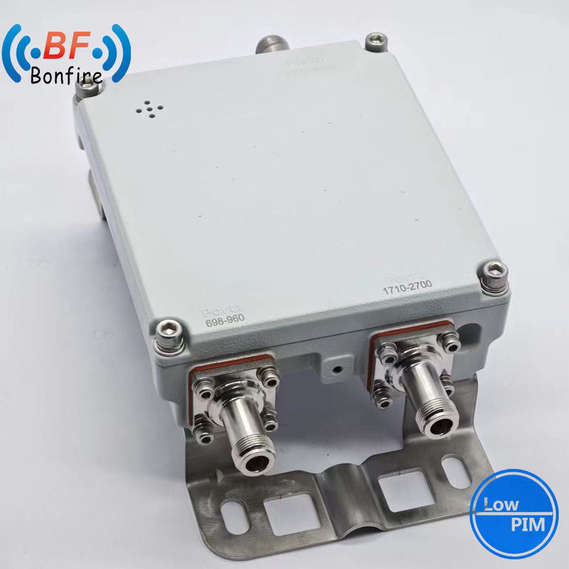 2300-2400 2500-2700MHz Triplexer RF Diplexer RF Quadplexer Combiner 200W N Vrouwelijke connector voor openbare veiligheid