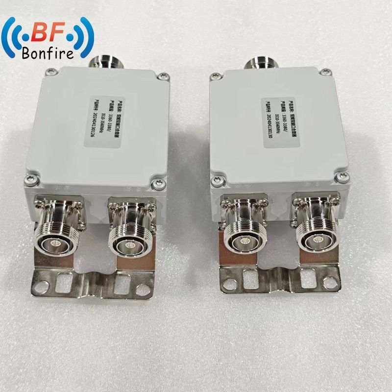 Low Pim -160dbc Dual Band Combiner 2300-2400 2500-2700MHz met DIN Vrouwelijke Connector