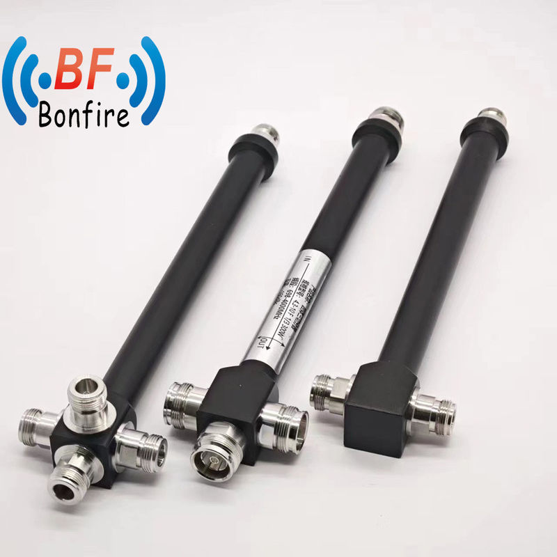 Op maat gemaakte 2-weg High Power Wideband Reactive Power Splitter 2400-6000MHz NF Grijs/rood