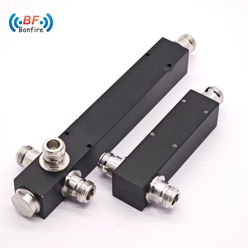 12.00cm * 7.00cm * 4.00cm Pakketgrootte 5000-6000MHz 2 Way Power Divider