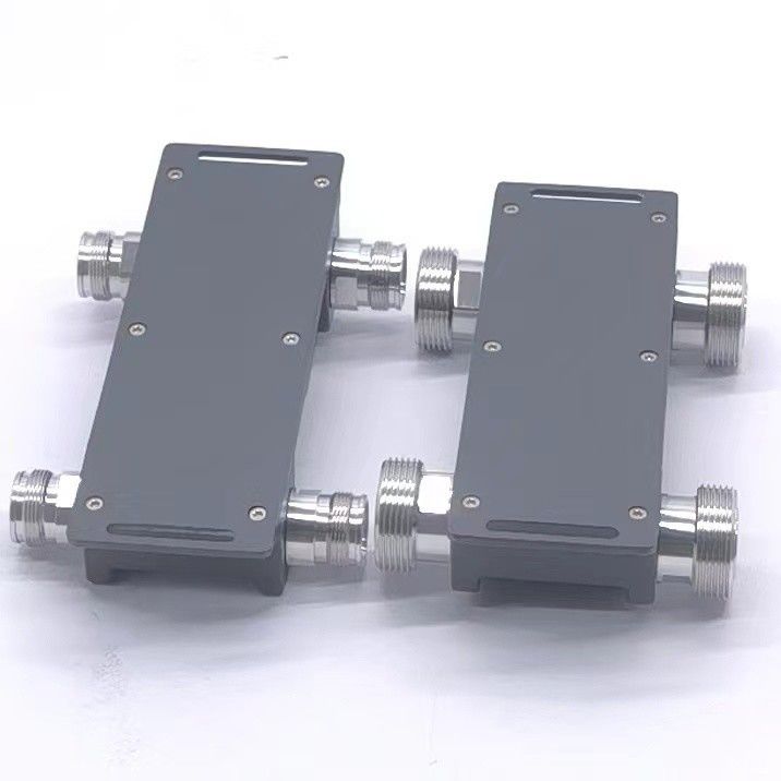 2 in 2 uit 617-3800MHz DIN-F DQ-0638-213301 RF Passive Coupler Hybrid Combiner met 1