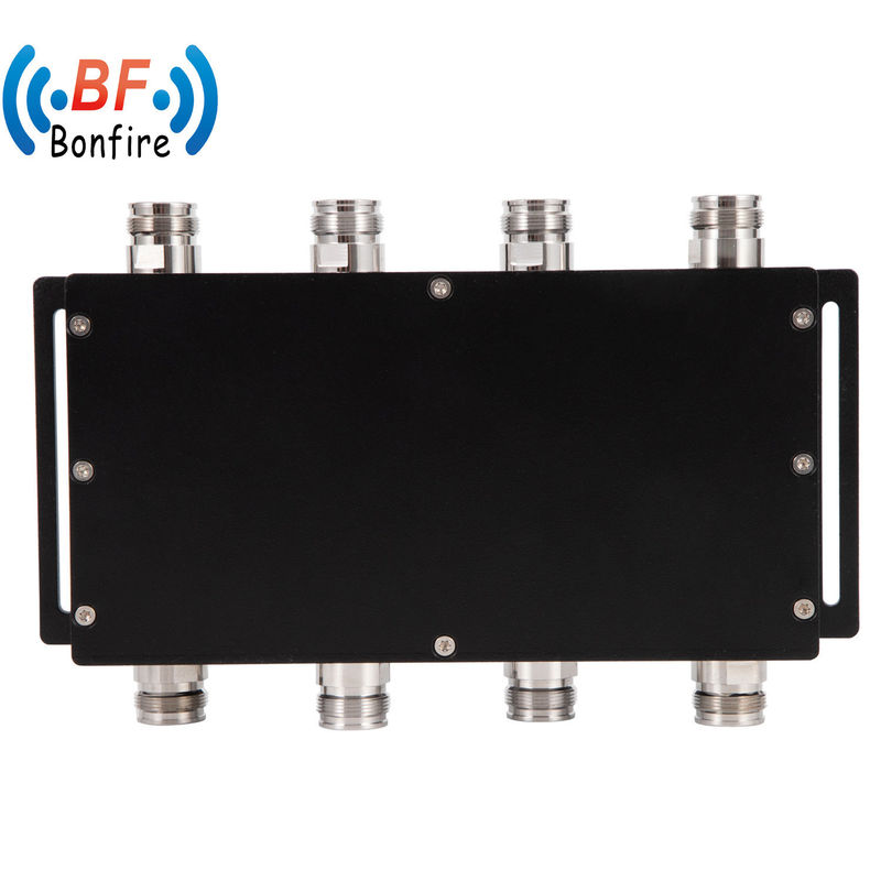 Hybride combinator 4 in 4 uit 617-3800MHz 4.3-10 F Das Low Pim voor binnen/buiten IP65