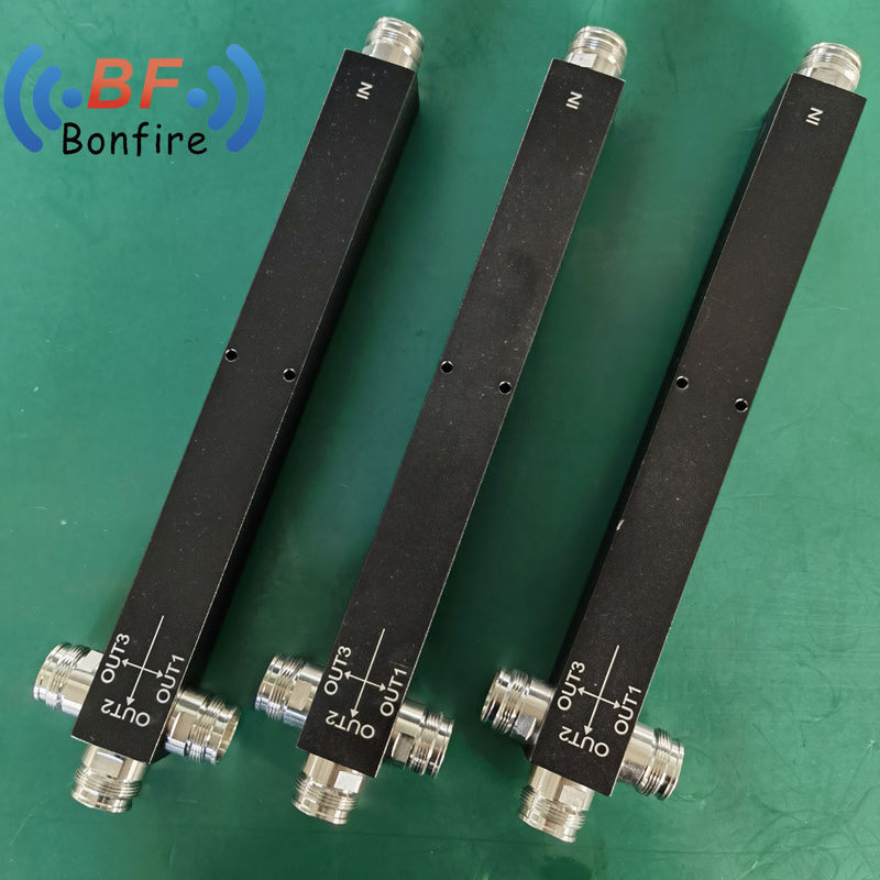 50W 2 Way Microwave Power Splitter Divider voor binnen/buiten IP65 617-4000MHz N Vrouwelijk