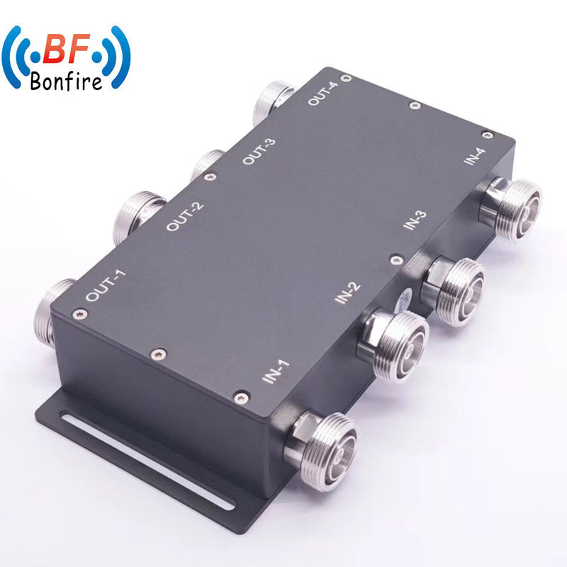 Pakket Grootte 22.00cm * 9.00cm * 6.00cm 698-3800MHz 300W 155dbc 4X4 Hybride koppeling DIN-F
