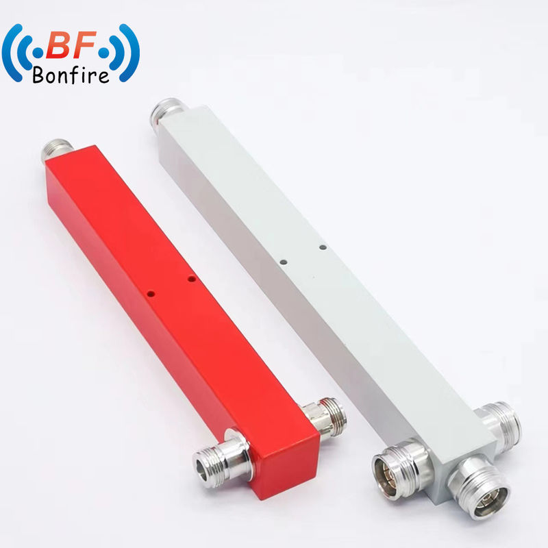 698-3800MHz Grijze SMA Vrouwelijke RF Power Splitter voor waardevolle instrumenten en telecommunicatiesystemen