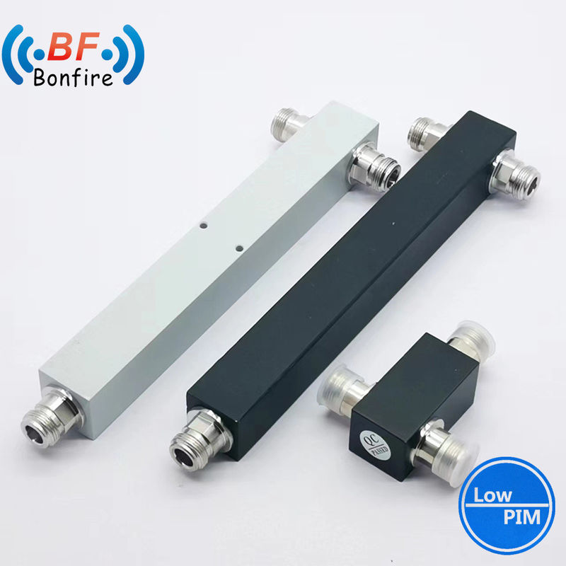 N Vrouwelijke stroomverdeler/splitter 50W stroomvoorzieningsplitters 350-3800MHz voor basisstation