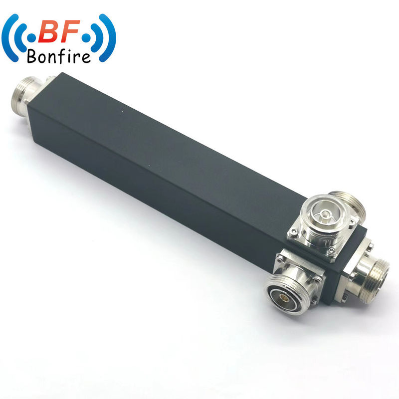 Pakket Bruto Gewicht 0,510kg 350-3800MHz 2 Way Cavity Power Splitter met lage Pim -161dbc