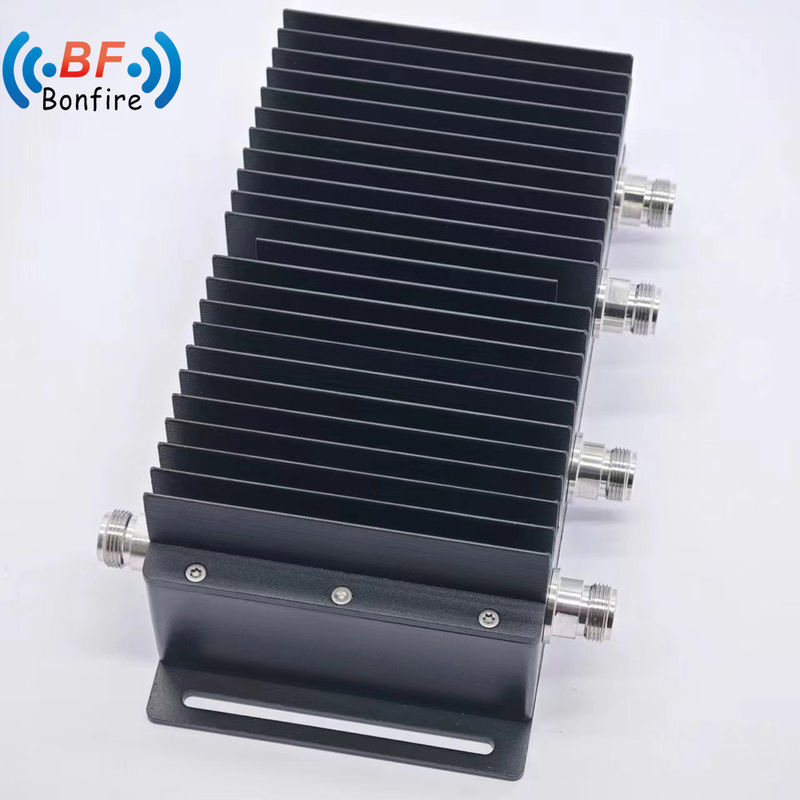 Low Pim Hybrid Coupler 4X4 3dB Hybrid Combiner N Vrouwelijk Type 698-4000MHz Op maat