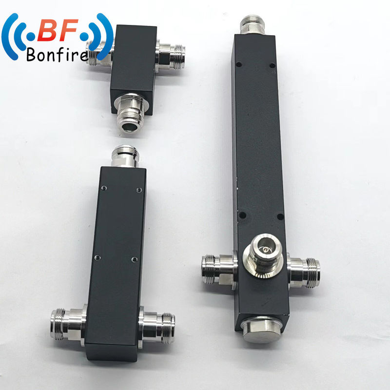 50W 698-6000MHz 2 Way Microstrip RF Power Splitter met DIN-Vrouwelijke Connector Ibs Bts Das Klaar