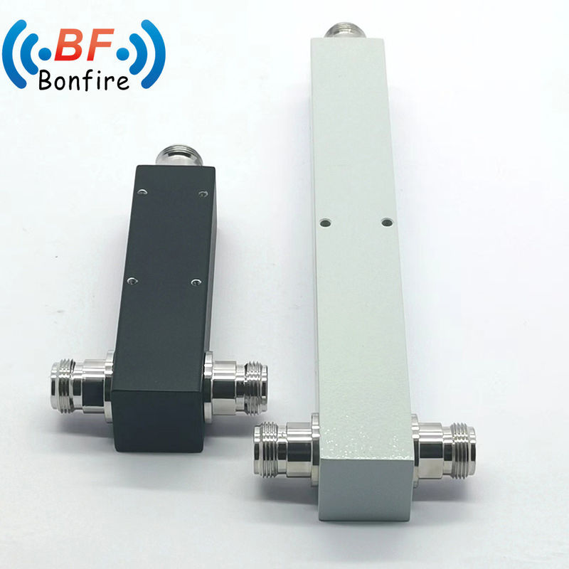Binnen/buiten 698-6000MHz 2 Way GPS Power Divider Passieve Microstrip RF Power Splitter