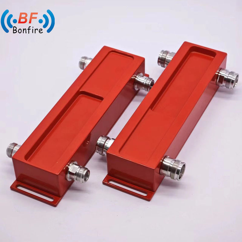 Innen/buiten IP65 698-4000MHz Low Pim 3dB RF-coupler voor toepassingen in gebouwen