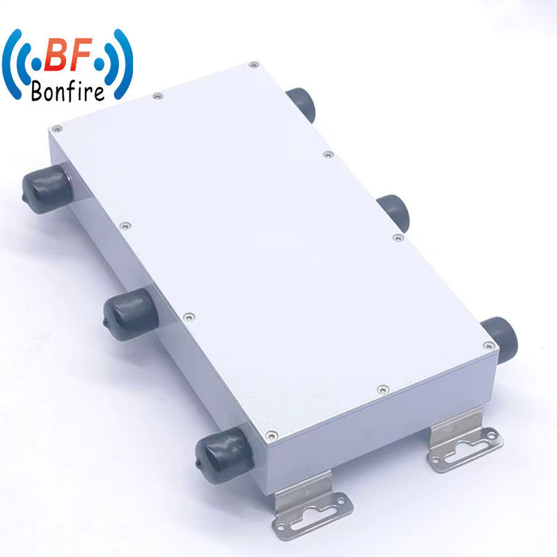 22.00cm * 10.00cm * 2.00cm 698-4000MHz Hybride koppeling 3 X3 4.3-10 Vrouwelijke connector