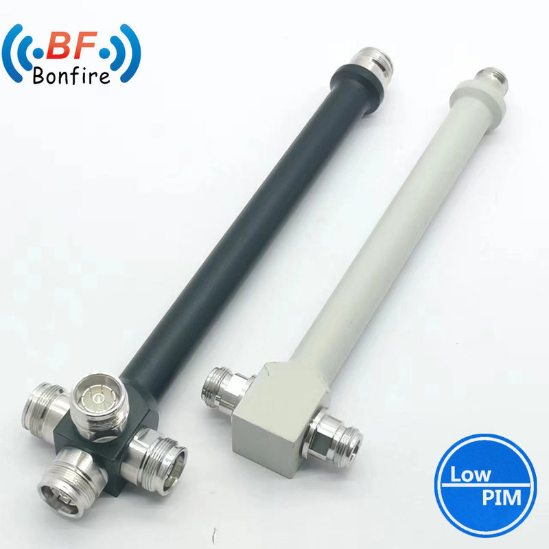 Op maat gemaakte 0,5-6GHz 2 Way RF Power Splitters Zwart met SMA Connector RF Splitter