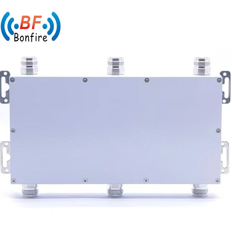 698-4000MHz 3 in 3 uit 3dB 3 3 RF Hybride koppelaar Hybride combinator voor de openbare veiligheid Ibs Das