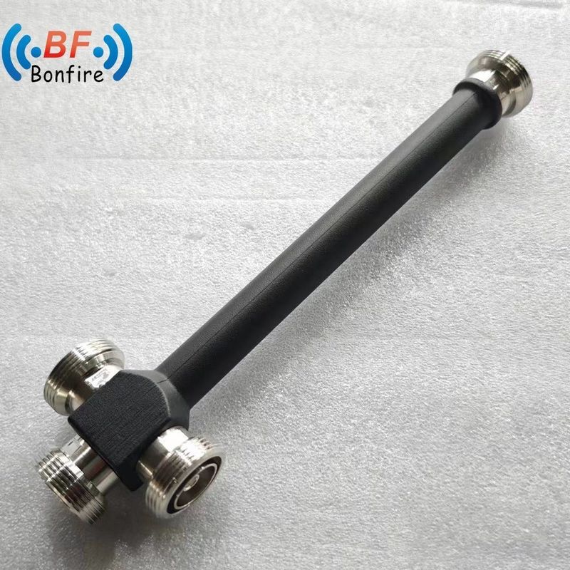 0.510kg Pakket Bruto Gewicht RF 3 Way N-Vrouwelijk 617-4000MHz Signal Power Splitter Divider IP65