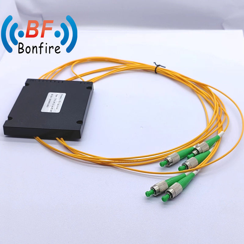 1*4 Single Mode PLC Splitter 0,500kg met pakketgrootte 25,00cm * 20,00cm * 10,00cm