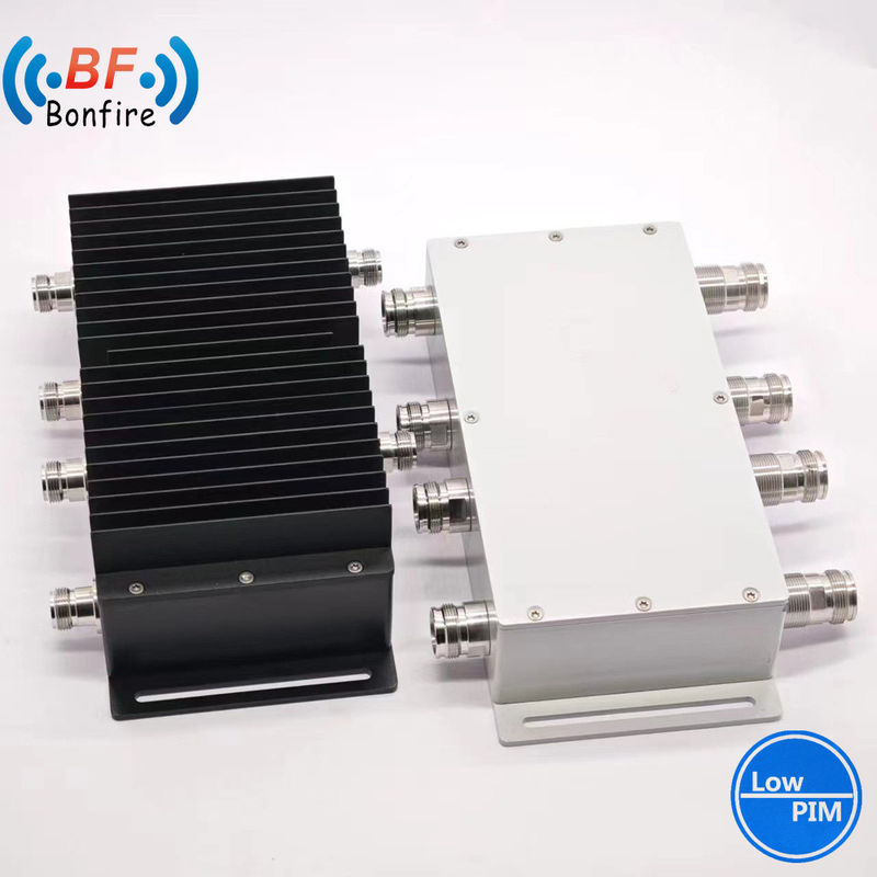 Grijze DQ-XXXXX 4 in 4 Hybride combinator met aangepaste parameters 617-3800MHz -161dbc