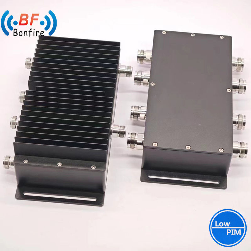 Hoge isolatie 4.3-10 Vrouwelijke 4 in 4 uit RF Hybride Combiner voor Ibs Das 400W 617-3800MHz