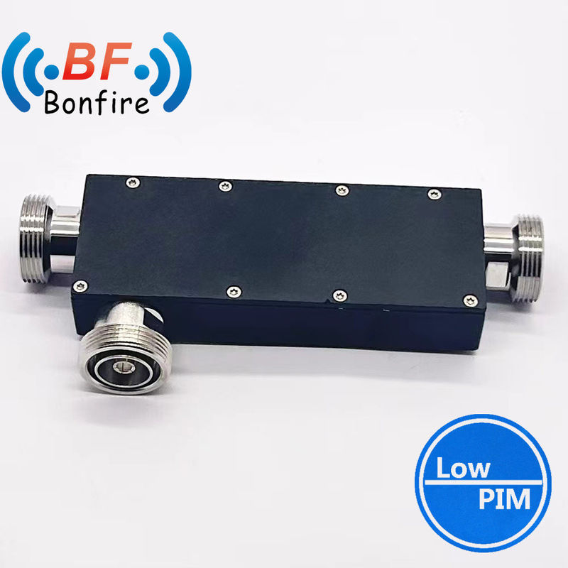 In- en buiten IP65 698-2700MHz 200/300W 4.3-10 F10dB Hoogte RF Directionele Koppelaar