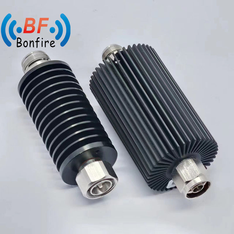 In- en buiten IP65 100W 3 6 10 15 20 25 30dB Low Pim RF Coaxial Attenuator DC-3800MHz
