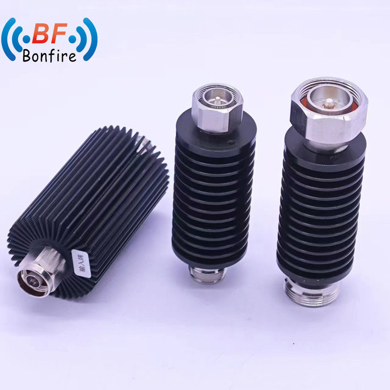 Grijze vaste attenuator DC-3800MHz N Connector 50W breedfrequentiebereik stappen attenuator