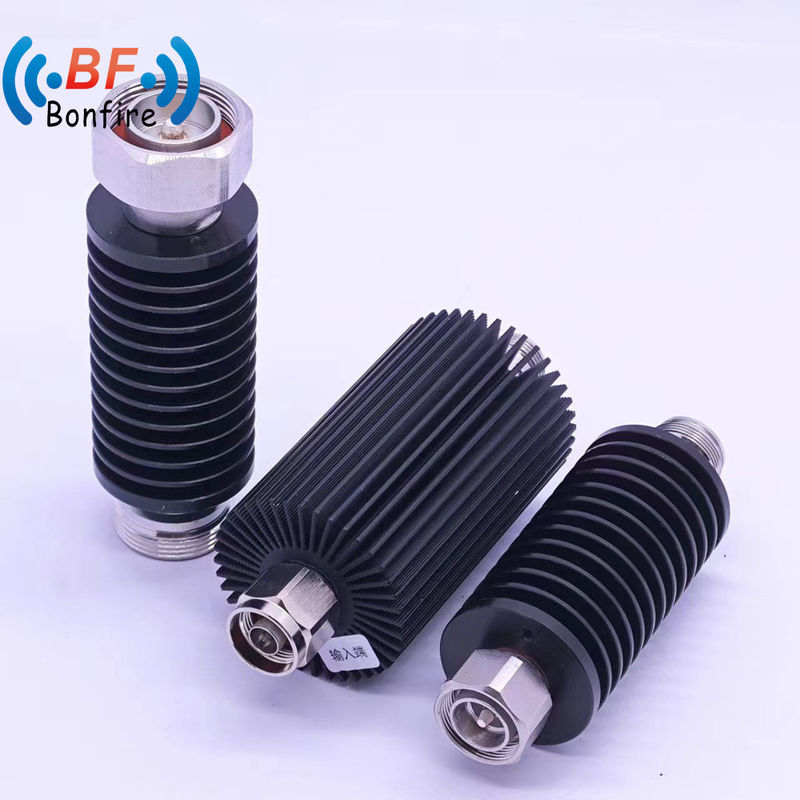 Pakket Bruto Gewicht 0,450 kg W-band Attenuator 10dB Verstelbaar voor RF Versterkers