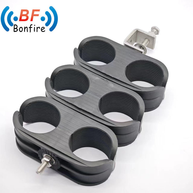 Triple Way Feeder Cable Clamp Pakket Grootte 15.00cm * 6.00cm * 1.50cm Bruto Gewicht 0.410kg